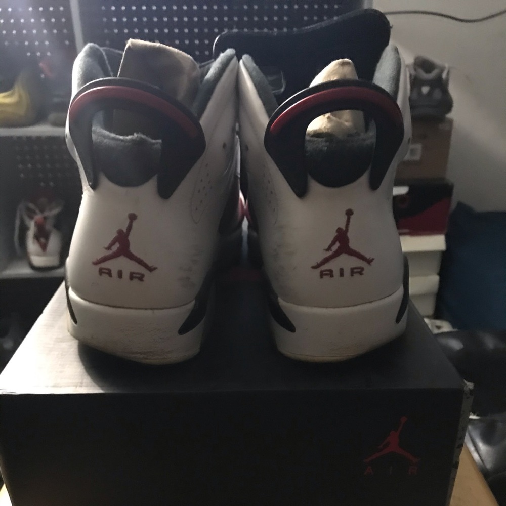 Air Jordan Camine 6